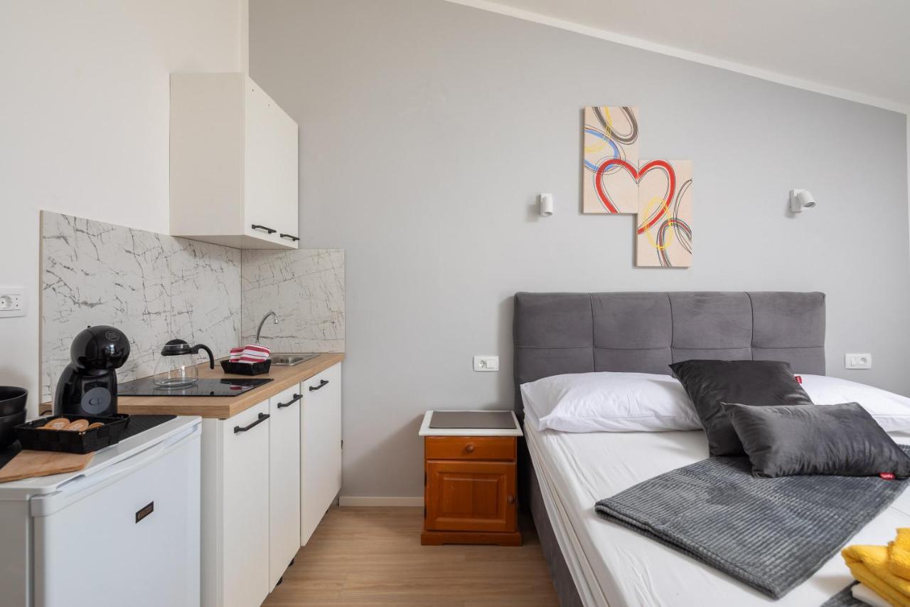 Beach Apartments Borovina Stanici ภายนอก รูปภาพ