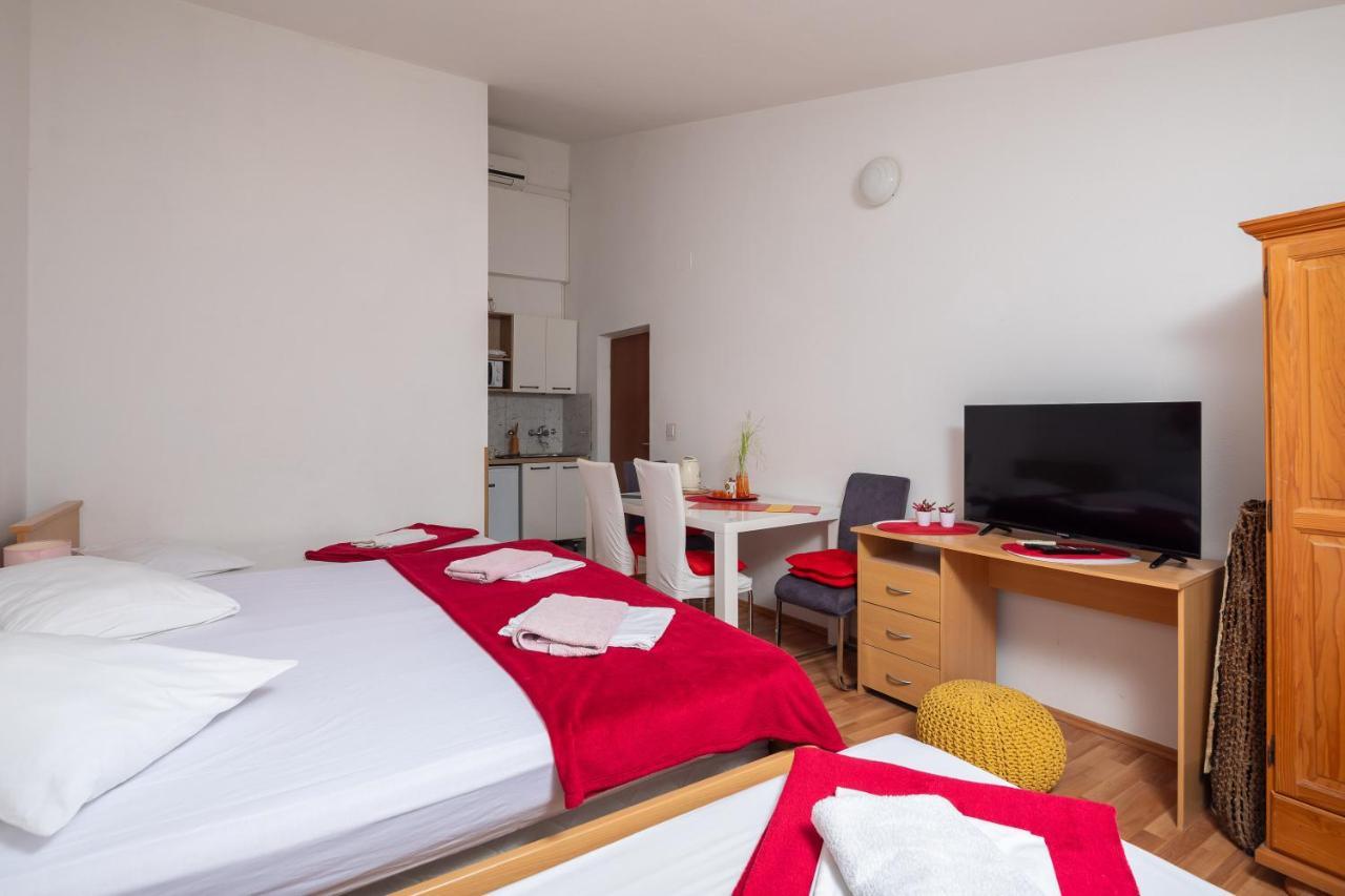 Beach Apartments Borovina Stanici ภายนอก รูปภาพ
